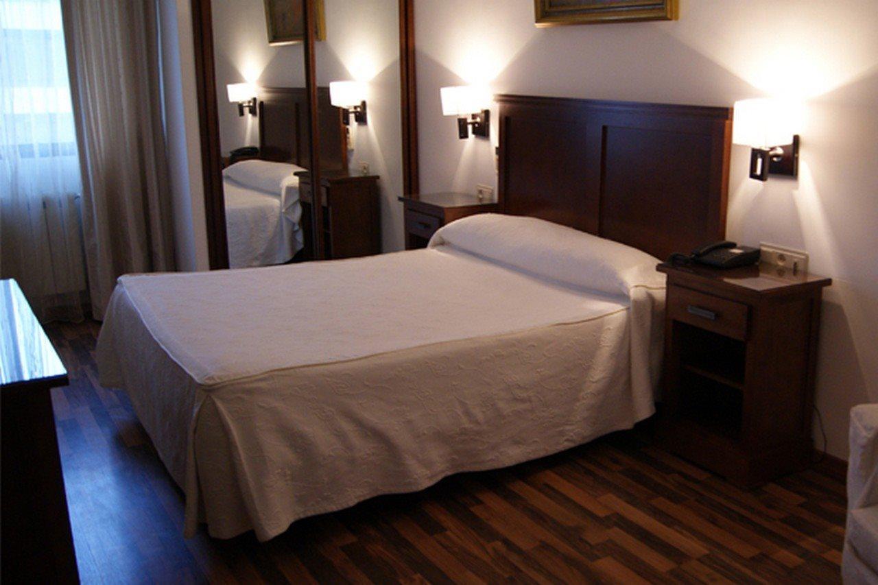 Hotel Mulhacen Guadix Buitenkant foto