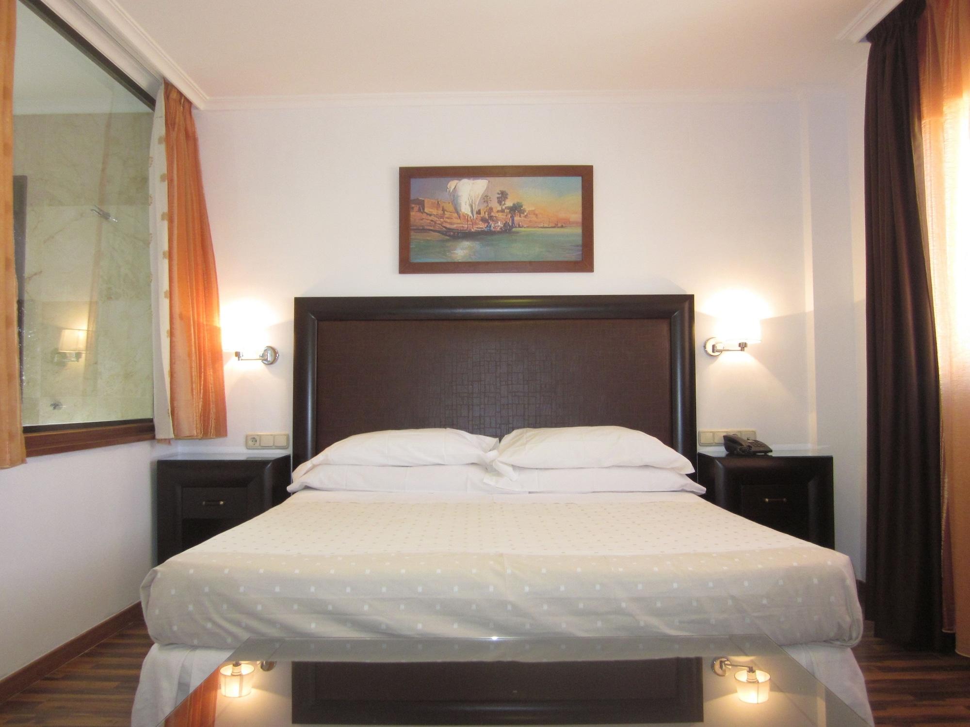 Hotel Mulhacen Guadix Buitenkant foto